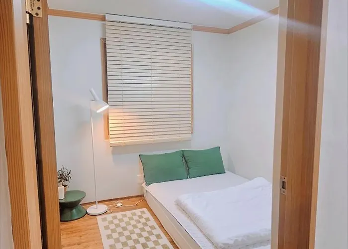 #전포카페거리1분 #짐보관 #감성테라스 #층간소음 걱정없는 프라이빗 감성 Apartment *